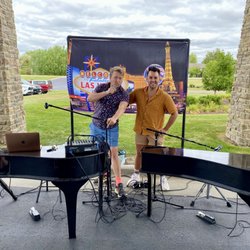 Felix and Fingers Dueling Pianos