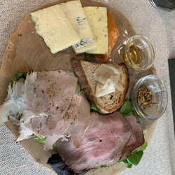Malto e Farina - Tagliere con affettati, formaggi