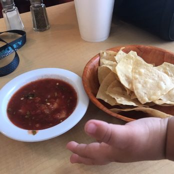 Apatzingan - Complimentary chips and salsa - Seafood Near Me - Pomona, California Apatzingan - Complimentary chips and salsa - Seafood Near Me - Pomona, California