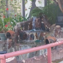Jasmin Terrace at El Molino - Outside water fountain