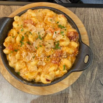 Complexity Wine - Lobster Mac n Cheese - Wine Tasting Classes Near Me - Lancaster, California