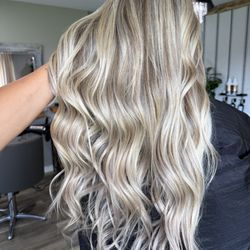 Ashleigh Lyn Salon