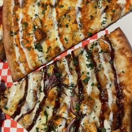 BBQ Chicken Pizza 18'
