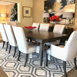 Imi Furniture - Simply elegant dining set