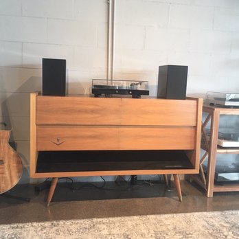 The Roasted Record - Great decor! - Vinyl Records Near Me - Stuart, Florida