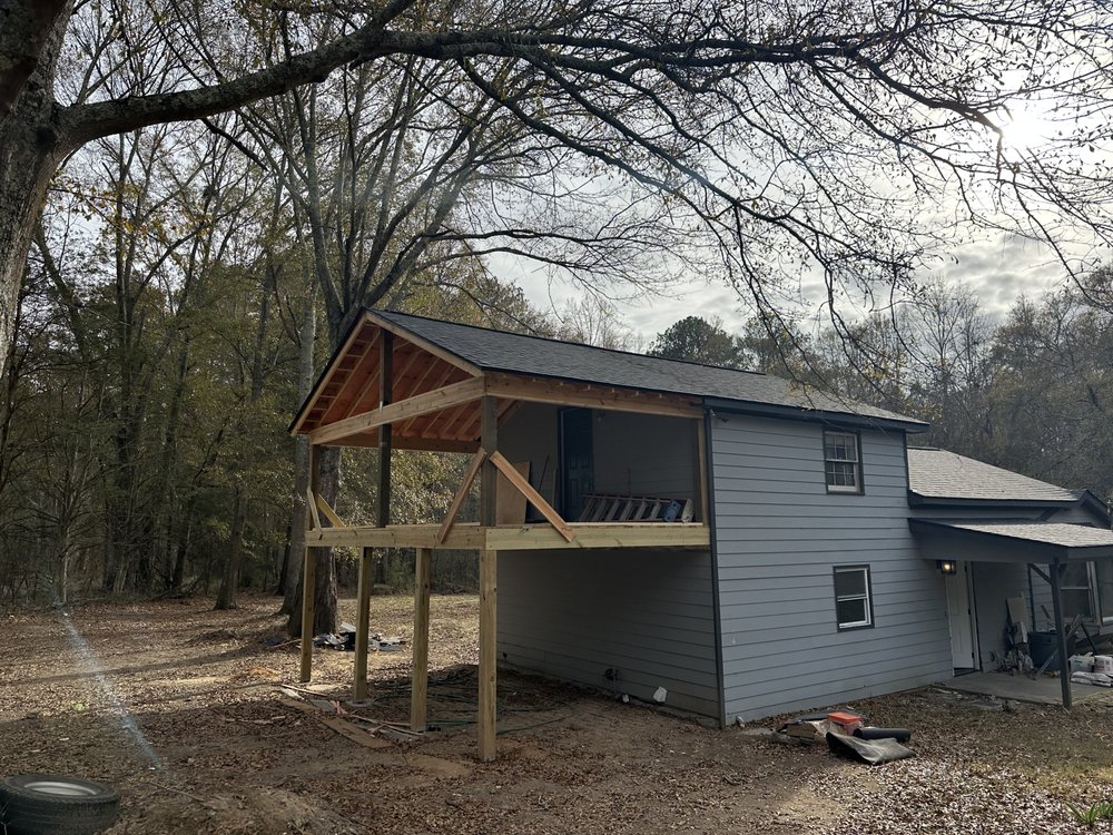 Slide of Ruiz Custom Builder