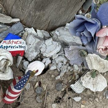 Freedom Rock - A light pole at the Freedom Rock.  A lot of people leave mementos here. - Art Galleries Near Me