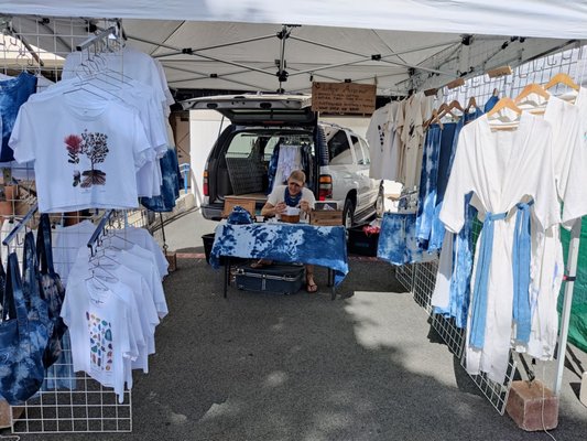 Kaka'ako Farmers Market by null