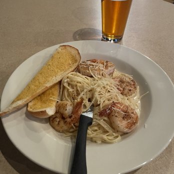 Stone Grille & Taphouse - Fettuccine Alfredo with Shrimp and a Troegs IPA - New American Near Me - York, Pennsylvania Stone Grille & Taphouse - Fettuccine Alfredo with Shrimp and a Troegs IPA - New American Near Me - York, Pennsylvania
