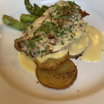 Mezzo - Halibut with asparagus and potatoes. - Italian Near Me - Stockton, California Mezzo - Halibut with asparagus and potatoes. - Italian Near Me - Stockton, California