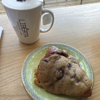 Liberta Coffee Lab - London fog and brookie - Coffee & Tea Near Me - Edmonton, Alberta