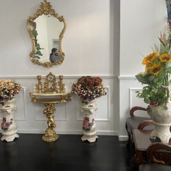 Maple Day Spa - Nice & clean interior waiting area. - Waxing Near Me - Long Beach, California