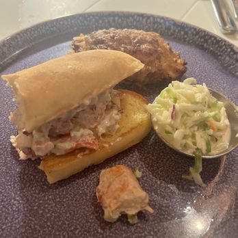 U-Tiki Beach - Seafood Near Me - Jupiter, Florida