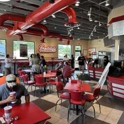 Freddy's Frozen Custard & Steakburgers - Saturday Afternoon