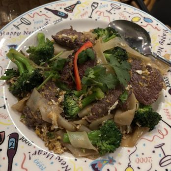 Thai This - Beef Pad See Ew - Thai Near Me - Dana Point, California Thai This - Beef Pad See Ew - Thai Near Me - Dana Point, California
