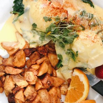 Sweet Maple - Florentine Benedict Weekday Breakfast - American Near Me - San Francisco, California Sweet Maple - Florentine Benedict Weekday Breakfast - American Near Me - San Francisco, California