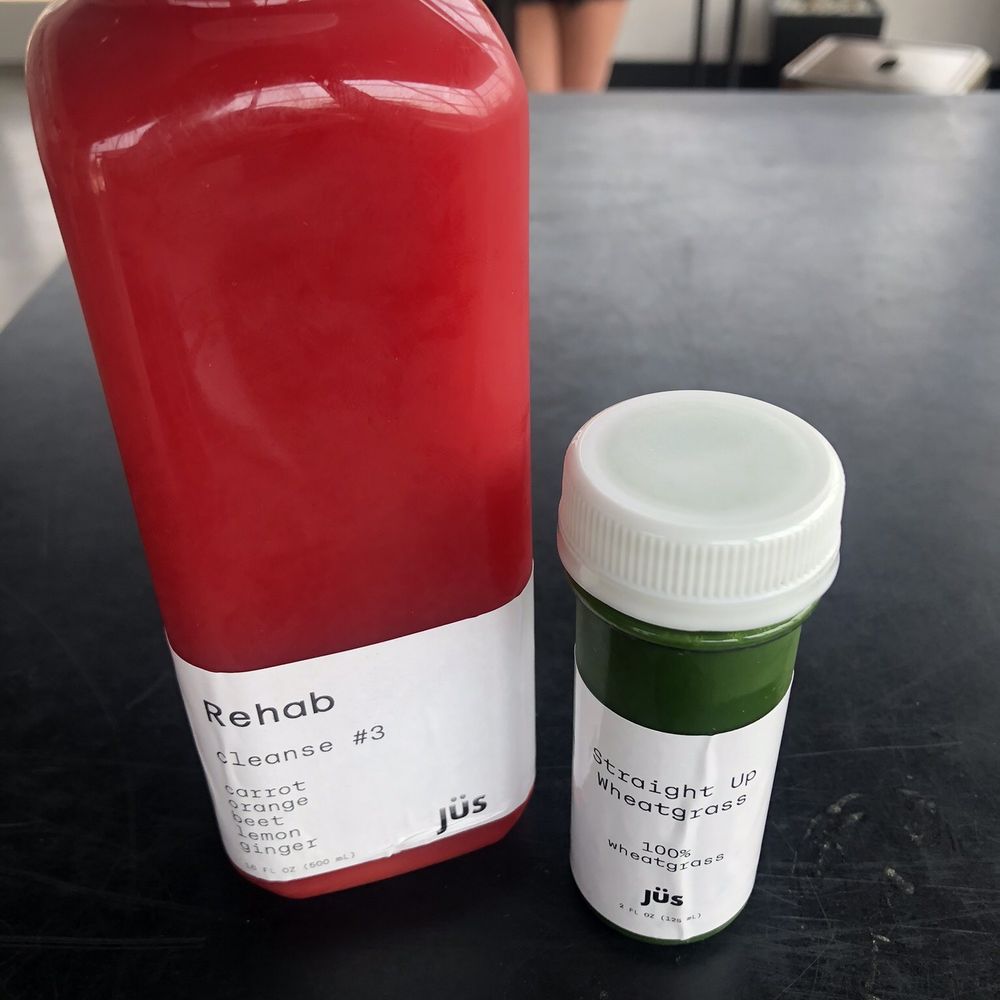 jüs - "Rehab" juice combo and a shot of wheatgrass juice.. - Juice Bars & Smoothies Near Me - Reno, Nevada