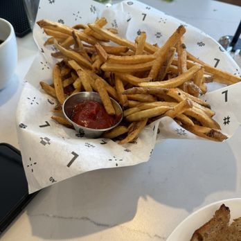 The Lynhall - Breakfast & Brunch Near Me - Edina, Minnesota