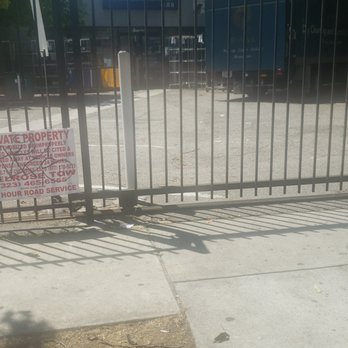 Hollywood iPhone Repair - Shop is closed - Mobile Phone Repair Near Me - Los Angeles, California Hollywood iPhone Repair - Shop is closed - Mobile Phone Repair Near Me - Los Angeles, California