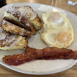 Lemon poppyseed toast platter Lemon poppyseed toast platter