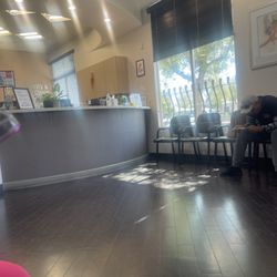 Arizona Maternity And Women's Clinic - They checked you in right away but it'll take a time to call you back even though you get there before 30' before.