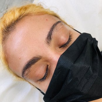 LOQUI BEAUTY - eyebrows before - Waxing Near Me - Los Angeles, California LOQUI BEAUTY - eyebrows before - Waxing Near Me - Los Angeles, California