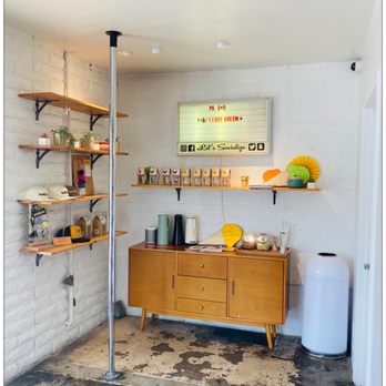 Kreem - Cute condiments area. - Coffee & Tea Near Me - Palm Springs, California
