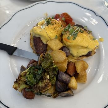 Sweet Maple - Blackstone Benedict with no asparagus - Breakfast & Brunch Near Me - Cupertino, California