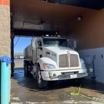 Elko Car Wash - Truck using our self serve bay - Car Wash Near Me - Elko, Nevada Elko Car Wash - Truck using our self serve bay - Car Wash Near Me - Elko, Nevada