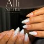 Alli Nails Bar