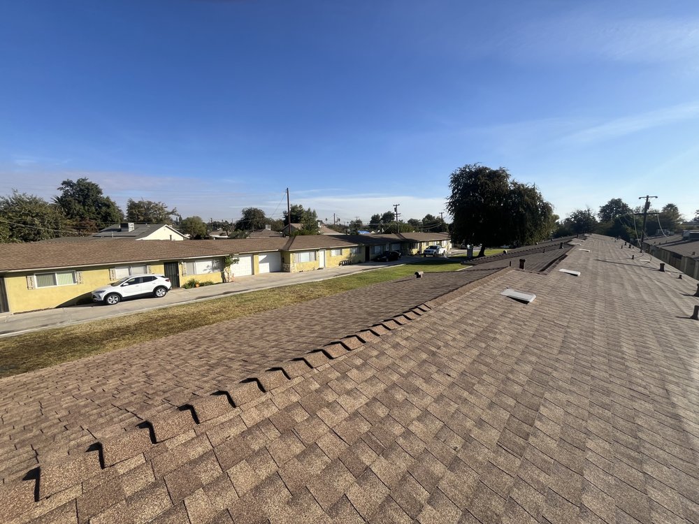 Slide of Diamond Ridge Roofing