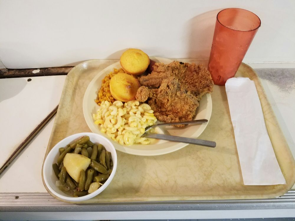 GOLDEN LADY RESTAURANT Updated November 2024 1721 E 9th St