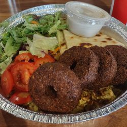Mazzah Mediterranean Fresh: falafel bowl