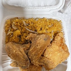 Asian Restaurant - 3 wings with fried rice