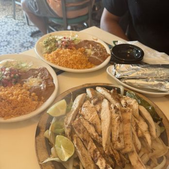 El Paso Tacos & Tequila - Chicken Fajitas Parrillada for 2 - Tex-Mex Near Me - Alvin, Texas