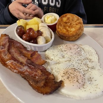 Elmer's Restaurant - Diners Near Me - Albany, Oregon