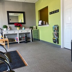 Synergy Chiropractic - Lobby