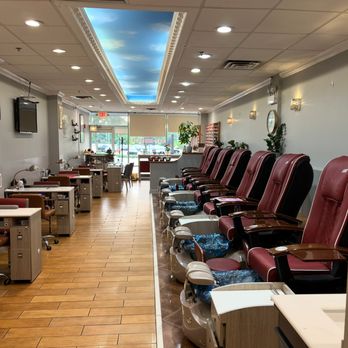 Heavenly Nails & Spa - Nail Salons Near Me - Glenview, Illinois