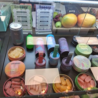 Strain Stars Cannabis Dispensary & Delivery by null