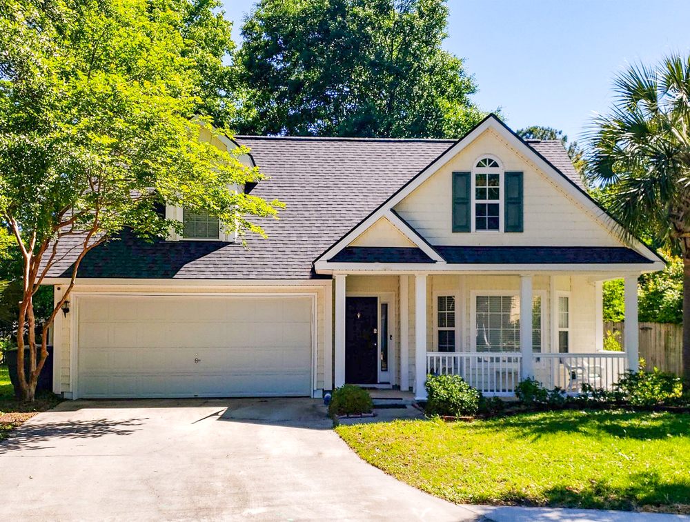 Slide of DLV Roofing & Exteriors