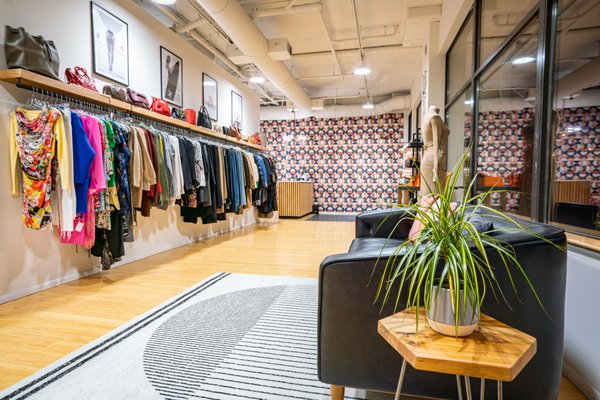 Odette & Co Consignment by null