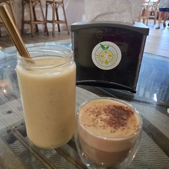 Golden Juicery - Smoothie and cappuccino - Acai Bowls Near Me - Jupiter, Florida