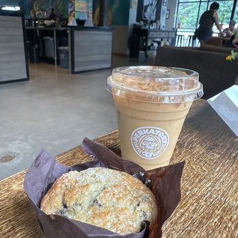 Perkatory Coffee Roasters - Gluten free muffin and peach cobbler latte - Coffee Roasteries Near Me - Southington, Connecticut Perkatory Coffee Roasters - Gluten free muffin and peach cobbler latte - Coffee Roasteries Near Me - Southington, Connecticut