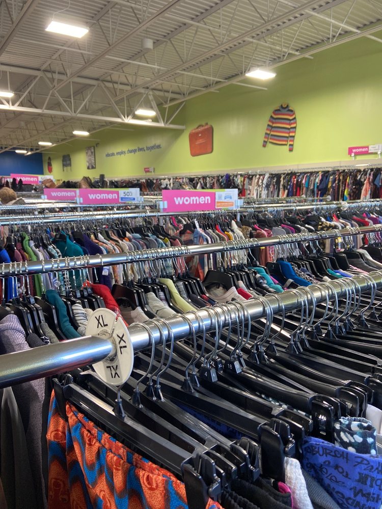 GOODWILL STORE Updated September 2024 12 Reviews 4909 S