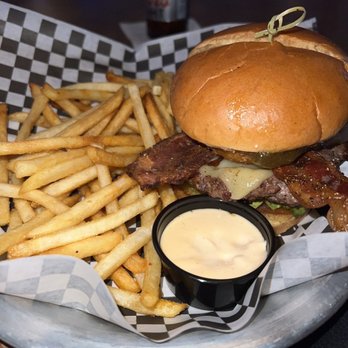 The Standard Tavern - Amazing burger - American Near Me - Las Vegas, Nevada The Standard Tavern - Amazing burger - American Near Me - Las Vegas, Nevada