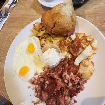 Broken Yolk Cafe - Breakfast & Brunch Near Me - Santee, California Broken Yolk Cafe - Breakfast & Brunch Near Me - Santee, California