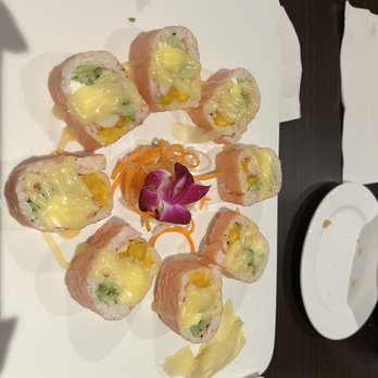 Johnny's Sushi House - The yum yum roll. Delicious!! Has cream cheese, mango and avocado - Japanese Near Me - Perryville, Maryland