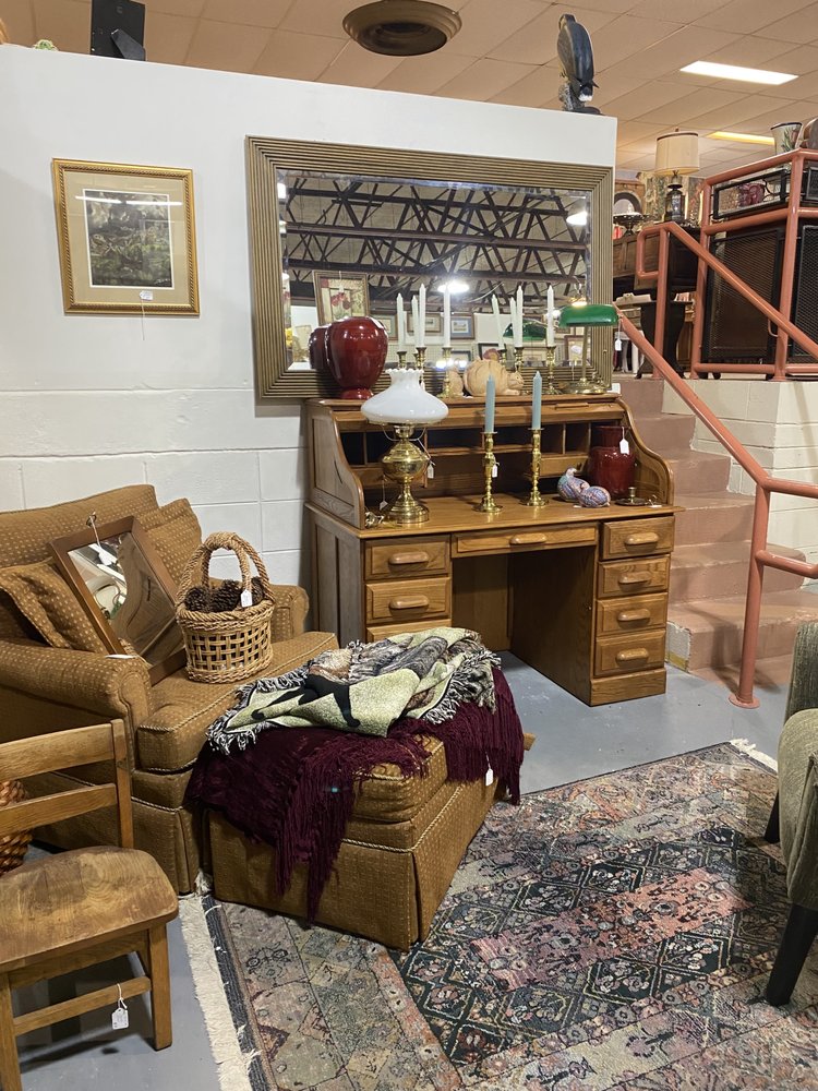 AN ESTATE SALE & BUYOUT COMPANY 708 E Jackson St, Dublin,