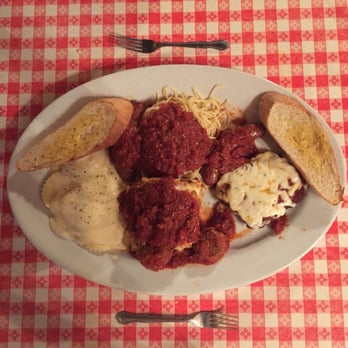 Spaghetti Warehouse - Syracuse - Ultimate Feast for Two with two regular sized forks....yeah - Italian Near Me - Syracuse, New York Spaghetti Warehouse - Syracuse - Ultimate Feast for Two with two regular sized forks....yeah - Italian Near Me - Syracuse, New York