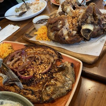 Avenida Restaurant - Filipino Near Me - San Mateo, California